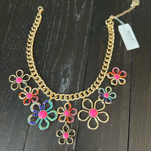 Betsey Johnson Necklace - Picture 4 of 10